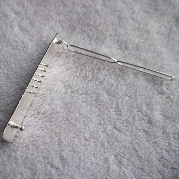 2 Goody Boutique Textured Metal Hair Barrettes Secure Back Clips Stay Tight Gold - Picture 10 of 15